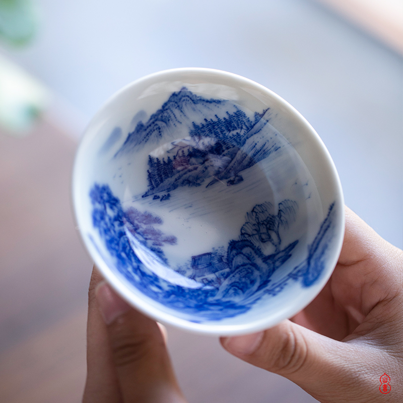 Day cup of jingdezhen blue and white river village, castle peak room high - end kung fu tea cup single master cup single cup sample tea cup