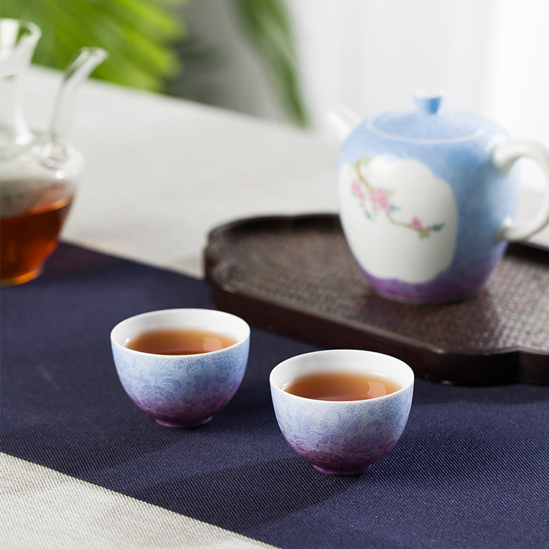 Gradient pick flowers cup harmony cup sample tea cup kung fu tea cups thin tire small cups of jingdezhen ceramic tea set