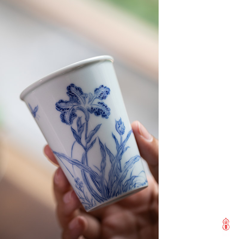 After the rain irises fragrance - smelling cup jingdezhen blue and white hand - made ceramic cups personal special masters cup sample tea cup