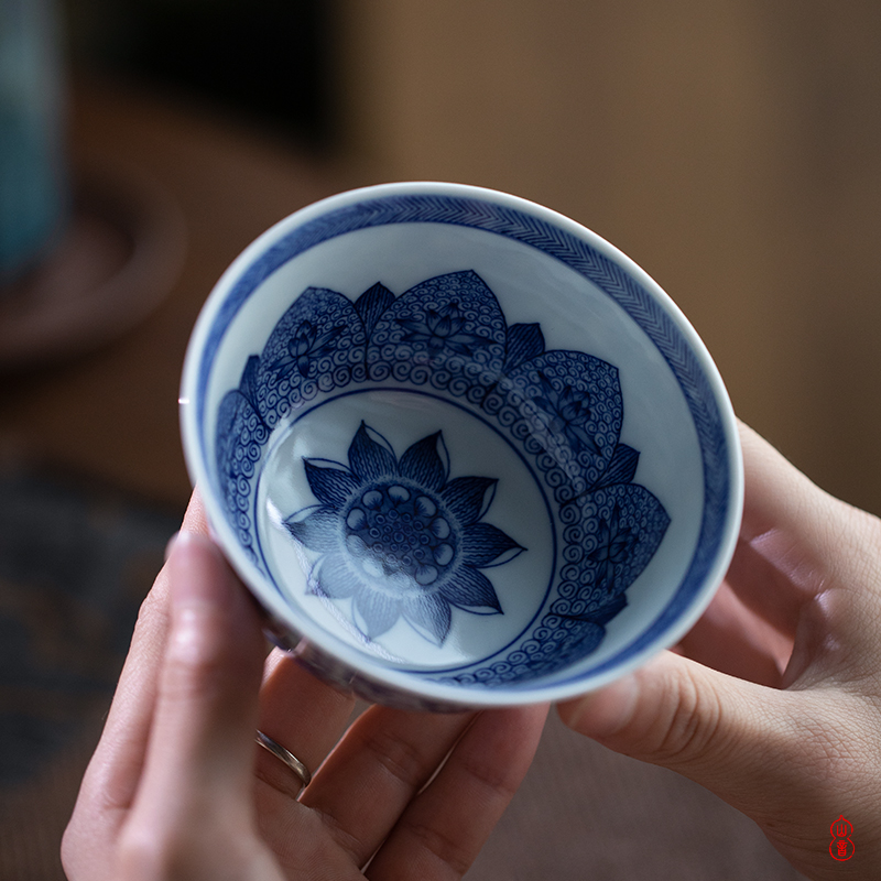 New arborist benevolence blue treasure phase tureen jingdezhen blue and white tea tureen three only hand - made ceramic bowl