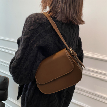 Net Red Retro Small Bags Women Fall 2022 New Tide Fashion Pop Diagonal Satchel 100 Hitch Superior Sense Single Shoulder Bag