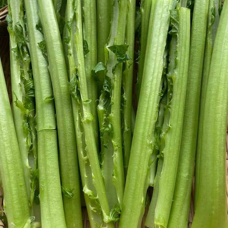 冲鼻酸菜的奇妙魅力 江西农家新鲜棒棒菜