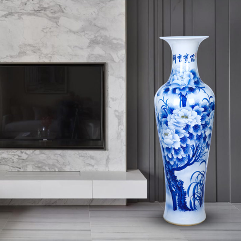 Jingdezhen ceramics of large hand blue and white porcelain vase peony lotus sitting room adornment is placed a new move