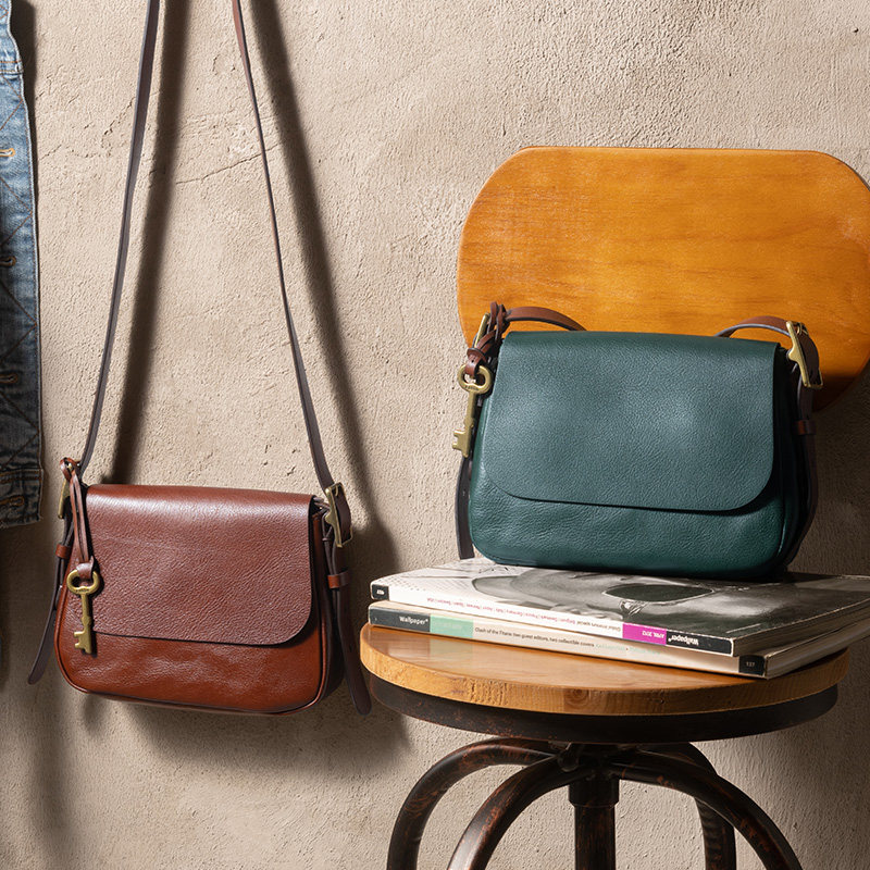 0点开始 杨紫同款 Fossil 化石 女式小方包 斜挎包 多重优惠折后￥447.2包邮 2色可选