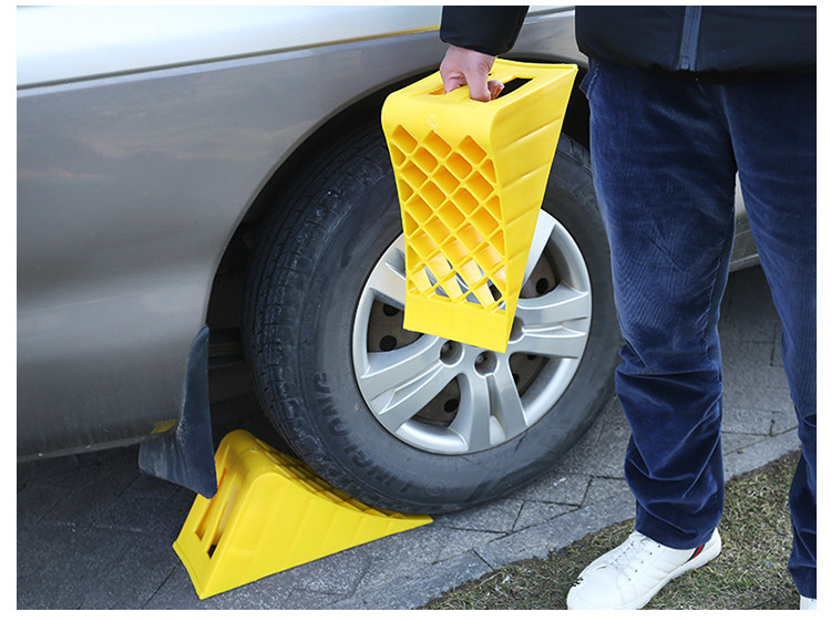 橡胶三角木 汽车挡车器出租车专用车轮止滑止退器 轮挡 止轮块