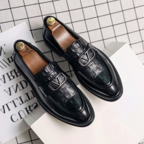 Leather shoes mens 2022 new Korean version Inlennet heightening casual crocodile tattooed bean shoes One foot pedal sloth mans shoe wave