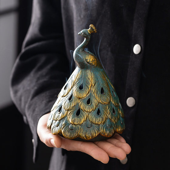 Golden-painted peacock stove ornaments incense burner mostly used for the entrance elegant aromatherapy 4-hour plate fragrant green incense burner hotel aromatherapy
Golden-painted peacock stove ornaments incense burner mostly used for the entrance elegant aromatherapy 4-hour plate fragrant green incense burner hotel aromatherapy