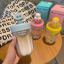 Cartoon cute children students with straws water cup small palm cute Crooked Star high face value portable plastic water Cup