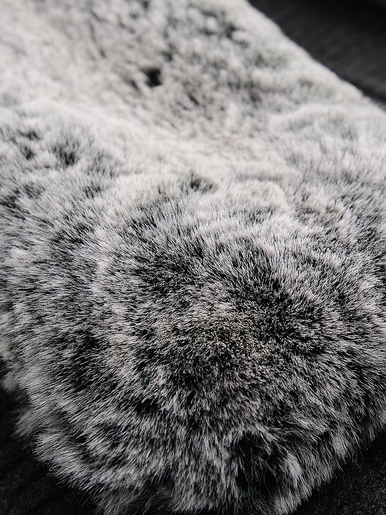 优雅大气 冬款意大利童装 深灰色女童长款夹棉大衣 仿皮草围领