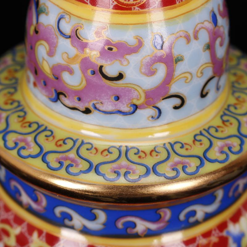 Jingdezhen paint colored enamel porcelain imitation yongzheng com.lowagie.text.paragraph candlestick antique reproduction antique collection of Chinese style home furnishing articles