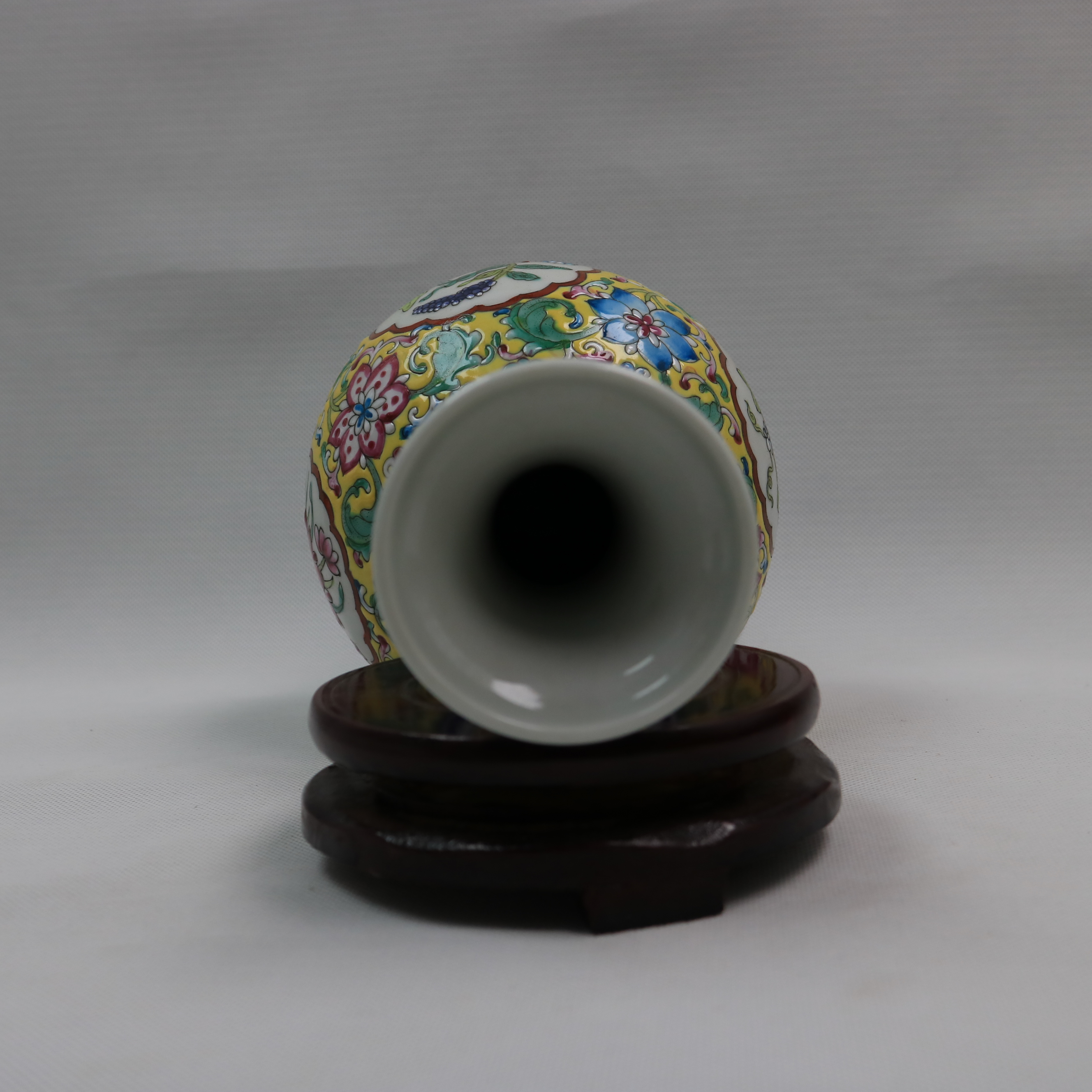 Archaize of jingdezhen porcelain lotus like nuances in the qing qianlong com.lowagie.text.paragraph vase retro household adornment Archaize handicraft furnishing articles