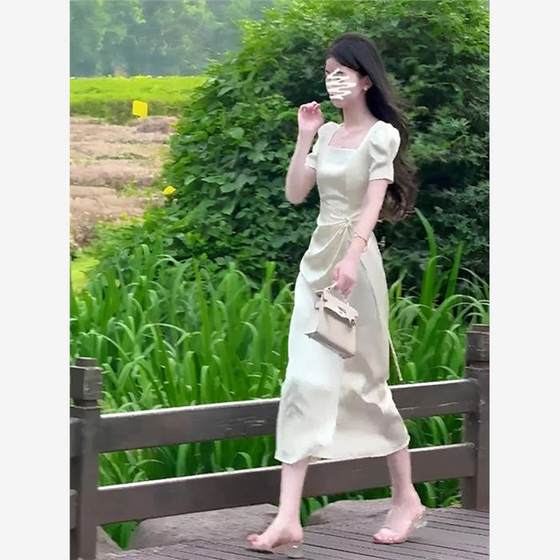 유명인 스타일 새틴 드레스 2024 여름 새로운 고급 스퀘어 칼라 퍼프 슬리브 레이스 업 미디 스커트 유명인 스타일 새틴 드레스 2024 여름 새로운 고급 스퀘어 칼라 퍼프 슬리브 레이스 업 미디 스커트