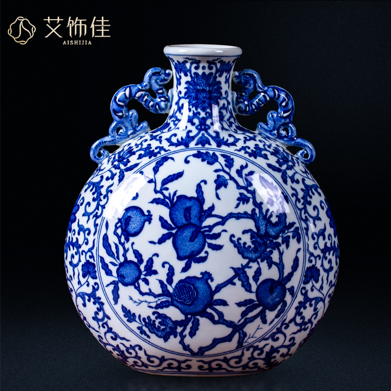 Jingdezhen ceramic antique hand - made of blue and white porcelain vases, flower arrangement furnishing articles rich ancient frame the sitting room of Chinese style household ornaments