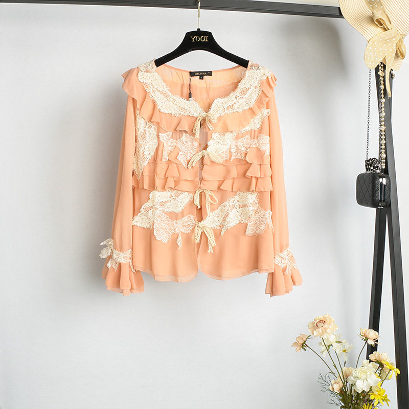 悦己女装 精品特卖49 蕾丝网纱木耳边拼接喇叭袖开衫长袖衬衫