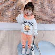 Girl autumn small yellow duck set 2021 new children autumn foreign atmosphere Net red clothes female baby two sets tide