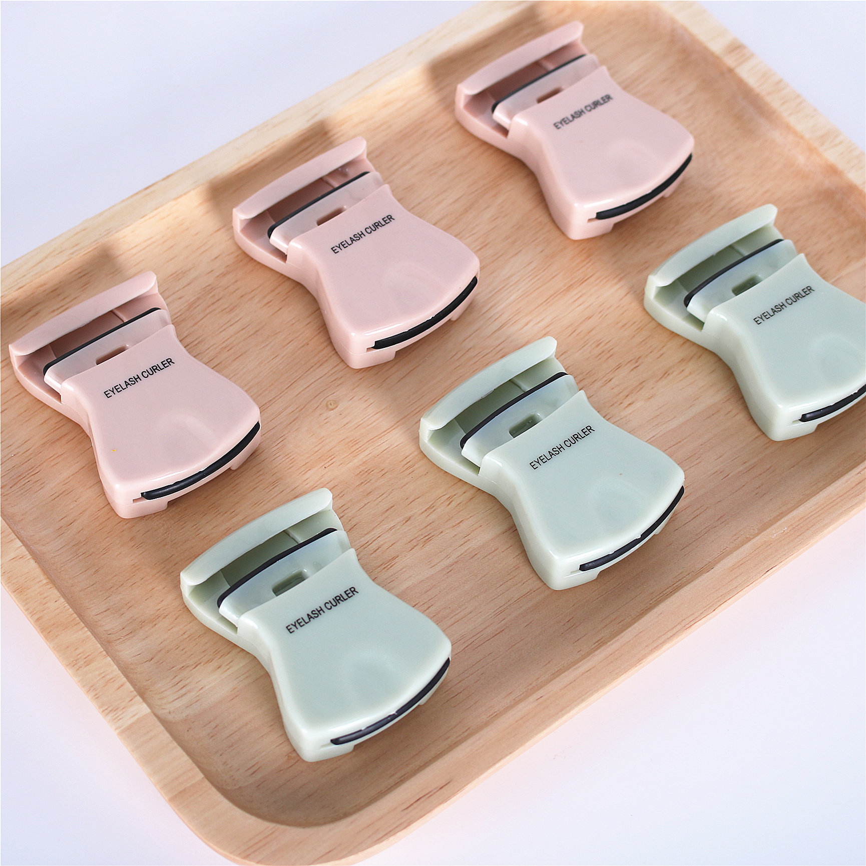 网红欧糖糖迷你睫毛夹卷翘便携式初学者迷你睫毛夹送胶垫批发
