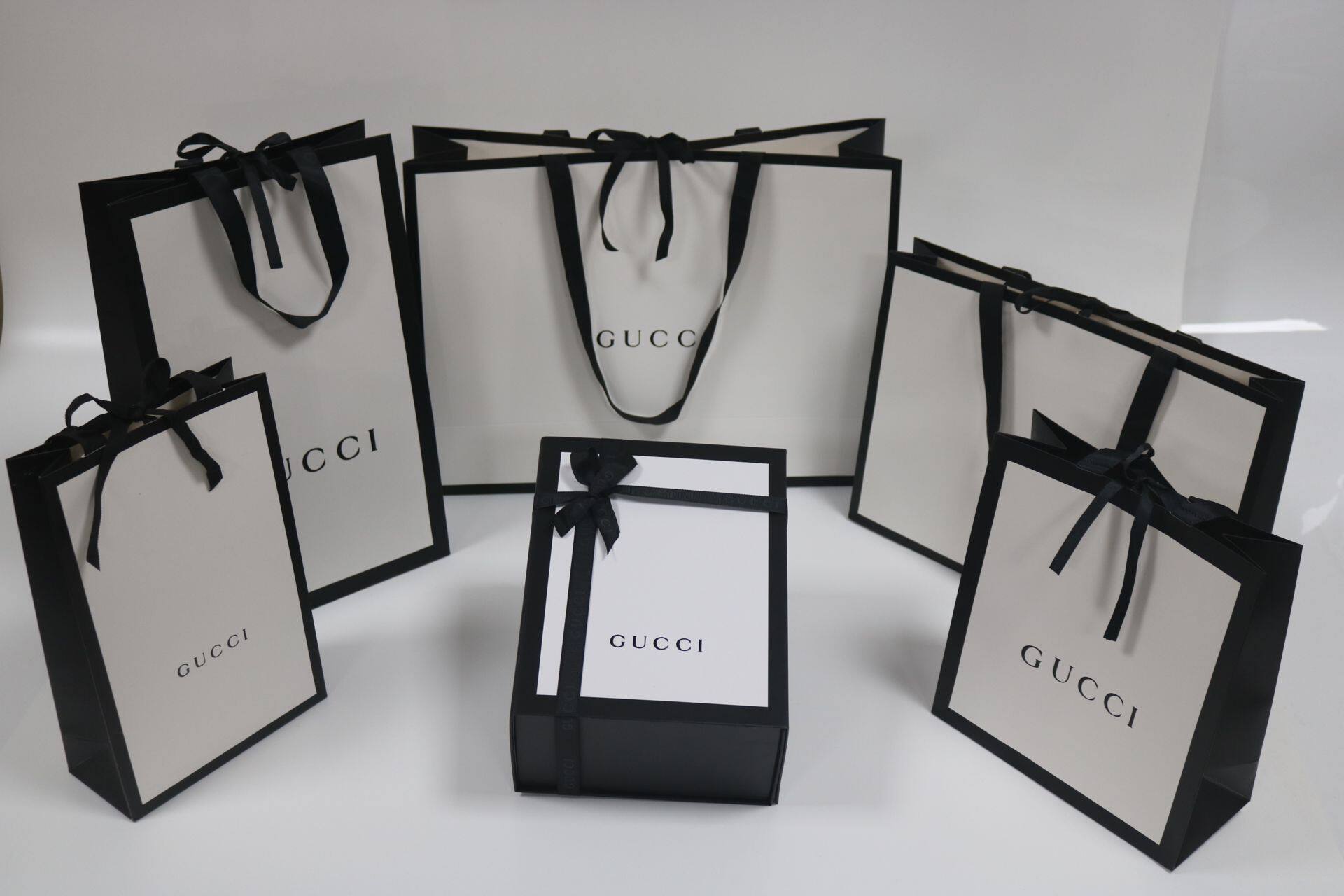 gucci paper bag