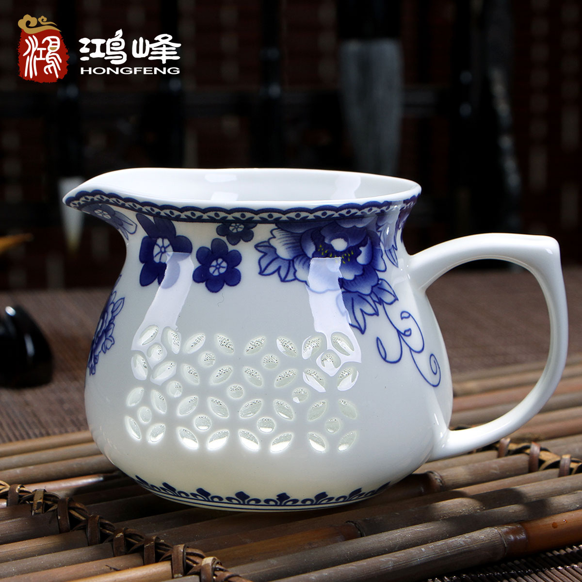 Ceramic fair keller large sea white porcelain jingdezhen blue and white porcelain tea kungfu tea set hollow out and a cup of tea ware