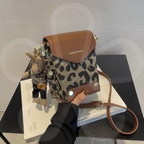 French niche bag autumn and winter all-match new bag female ins niche messenger mobile phone bag fashion BAO WEN shoulder bag