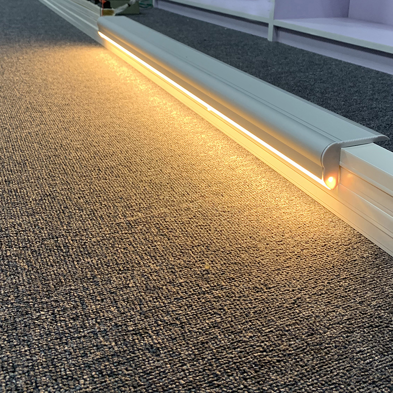 楼梯踏步灯人体感应灯带12v智能编程隐藏led灯带台阶灯阶梯扶手灯