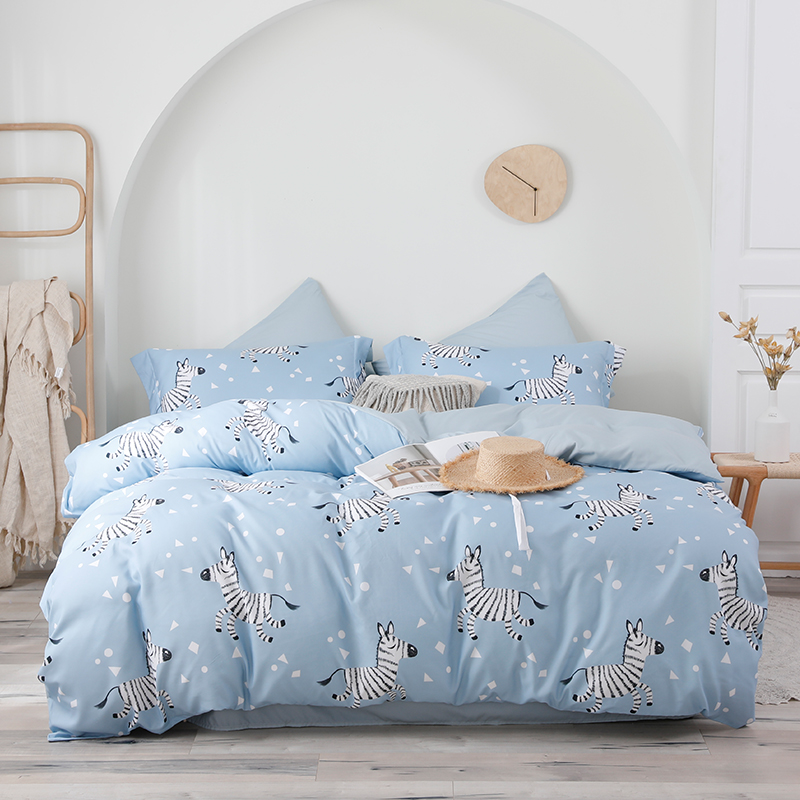 梦洁家纺 平实美学 云朵绵卡通图案床品四件套 1.5米 天猫优惠券折后¥129包邮(¥299-170)4款可选 梦洁家纺 平实美学 云朵绵卡通图案床品四件套 1.5米 天猫优惠券折后¥129包邮(¥299-170)4款可选