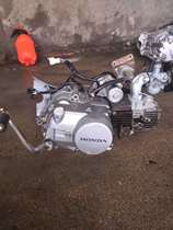 Second Hand New Continent Bend Beam Motorcycle Engine SDH100-41 41A Weiwu Shengsheng 100 domestically developed General Dongyang