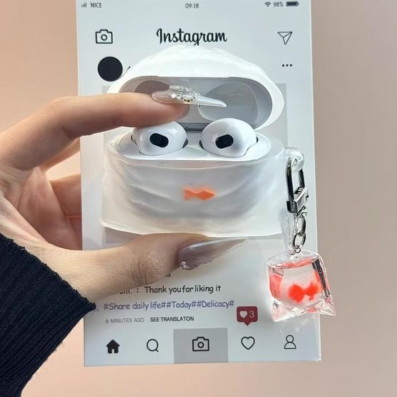 AirPods4 헤드폰 보호 케이스 창조적 인 귀여운 금붕어 가방 애플 이어폰 케이스 AirPods1/2 Generation/Pro Protective Case in Pendant AirPods New 3 Generation Bluetooth 헤드폰 케이스 여성 모델 AirPods4 헤드폰 보호 케이스 창조적 인 귀여운 금붕어 가방 애플 이어폰 케이스 AirPods1/2 Generation/Pro Protective Case in Pendant AirPods New 3 Generation Bluetooth 헤드폰 케이스 여성 모델