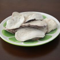 Raw sweet potato dried farm flour waxy sweet potato dried white sweet potato dried red taro chips cereal porridge raw sweet potato dried sweet potato