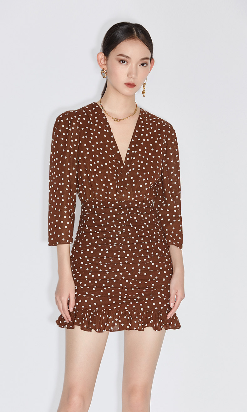 欧时力2021新款夏装波点v领短款收腰连衣裙 - 爱裙海