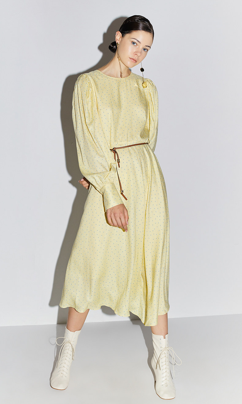 欧时力2021春新品腰绳灯笼袖法式碎花连衣裙