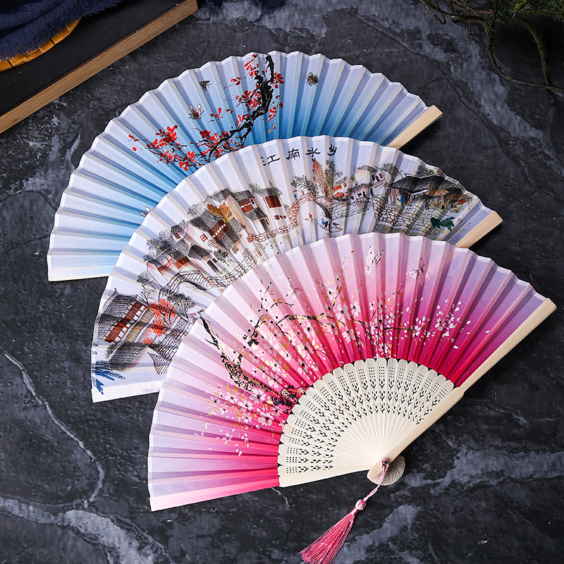 Hanging decorations fan plate props decoration decoration decoration small pieces Japanese folding fan hotels dishes cold dishes decoration