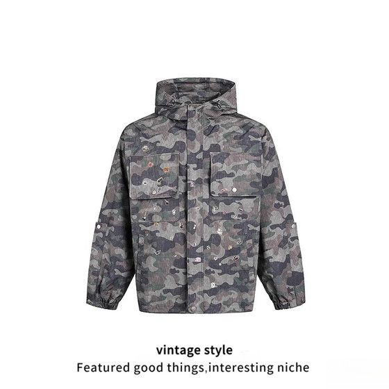 Autumn new American street trend camouflage hooded jacket workwear sports and casual outdoor loose trends and versatile
Autumn new American street trend camouflage hooded jacket workwear sports and casual outdoor loose trends and versatile