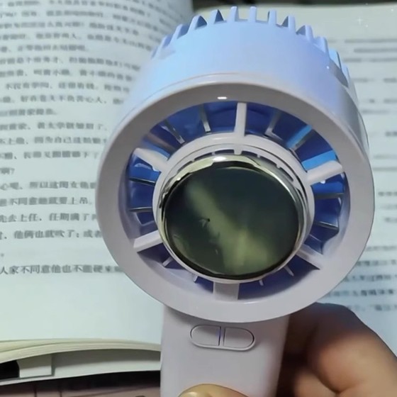 huaqiangbei 얼음 압축 팬 학생 침묵 냉각 에어 핸드 헬드 보른 얼음 팬 휴대용 냉각 도구 huaqiangbei 얼음 압축 팬 학생 침묵 냉각 에어 핸드 헬드 보른 얼음 팬 휴대용 냉각 도구