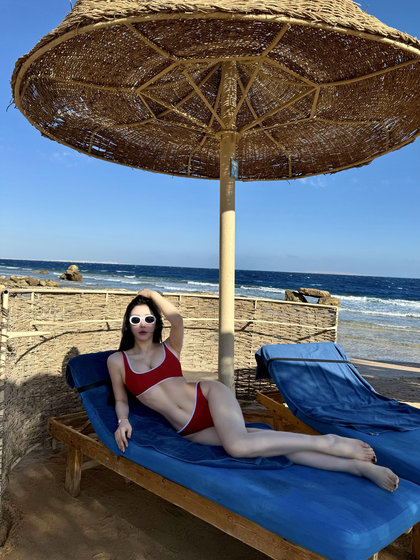 Retro simple vest swimsuit women's high -level sensory bodies pure want to cover the belly, thin bikini small breast gathered swimwear
Retro simple vest swimsuit women's high -level sensory bodies pure want to cover the belly, thin bikini small breast gathered swimwear
