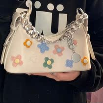 2022 New Packs Women Wave Fashion South Korea Small Crowddesign Handbag Axillary Bag Advanced Foreign Air Skew Satchel