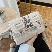 Pop Graffiti Packets Bag 2021 New Tide Overfire Cute Single Shoulder Skewed Satchel Girl Mobile Phone Bag Mesh Red Little Square Bag