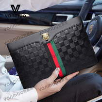 Fashion Mens Hands With Bag 2022 New Handbags Luxury Brands Head Layer Bull Leather Envelope leather handbag Leather Hand Grip Wallet
