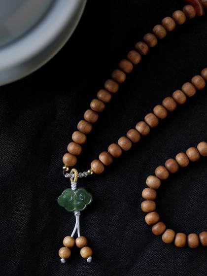 Laoshan Sandalwood 오리지널 Xinyuan 5x6mm100 팔찌 나무 간단한 팔찌 플레이트 Wenwen 및 Rosary 선물과 함께 연주 Laoshan Sandalwood 오리지널 Xinyuan 5x6mm100 팔찌 나무 간단한 팔찌 플레이트 Wenwen 및 Rosary 선물과 함께 연주