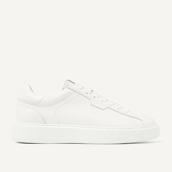 GZRP European Station new white shoes versatile men's fashionable casual shoes personality versatile thick sole casual shoes
GZRP European Station new white shoes versatile men's fashionable casual shoes personality versatile thick sole casual shoes