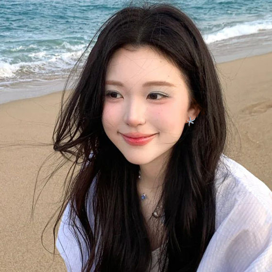 가벼운 고급스러운 단순한 별 귀걸이 여성 2025 새로운 핫 스타일 절묘한 독특한 귀걸이 틈새 디자인 기질이 귀걸이 가벼운 고급스러운 단순한 별 귀걸이 여성 2025 새로운 핫 스타일 절묘한 독특한 귀걸이 틈새 디자인 기질이 귀걸이