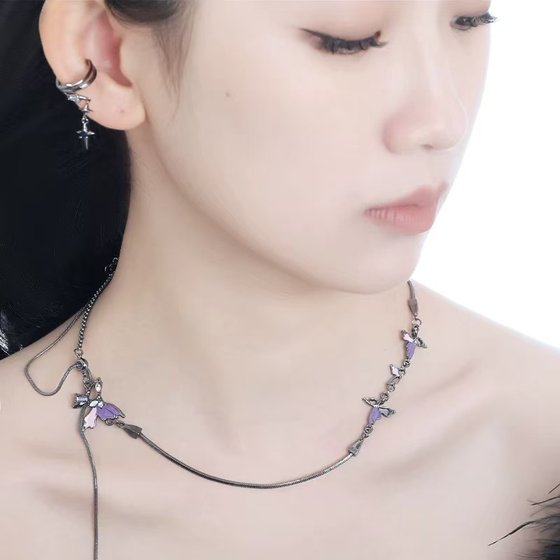 어두운 가시 여자를위한 귀 피어싱 이어 클립이없는 어두운 가시 4 점 스타 이어 뼈 클립. 어두운 가시 여자를위한 귀 피어싱 이어 클립이없는 어두운 가시 4 점 스타 이어 뼈 클립.