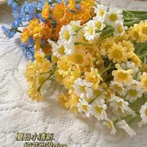 Fresh little daisy ins style fake flower simulated flower chamomile photo props living room desktop ornaments decorative pendant