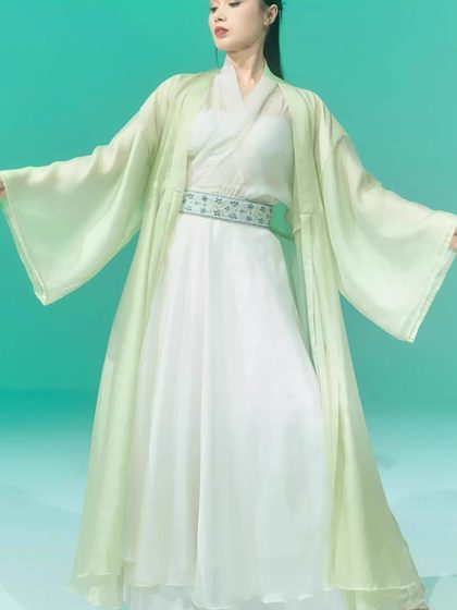 새로운 중국 스타일 클래식 댄스와 우아한 요정 같은 옷 편안한 대형 트라이 드레스 블루 그린 와이드 슬리브 훈련 의류 새로운 중국 스타일 클래식 댄스와 우아한 요정 같은 옷 편안한 대형 트라이 드레스 블루 그린 와이드 슬리브 훈련 의류