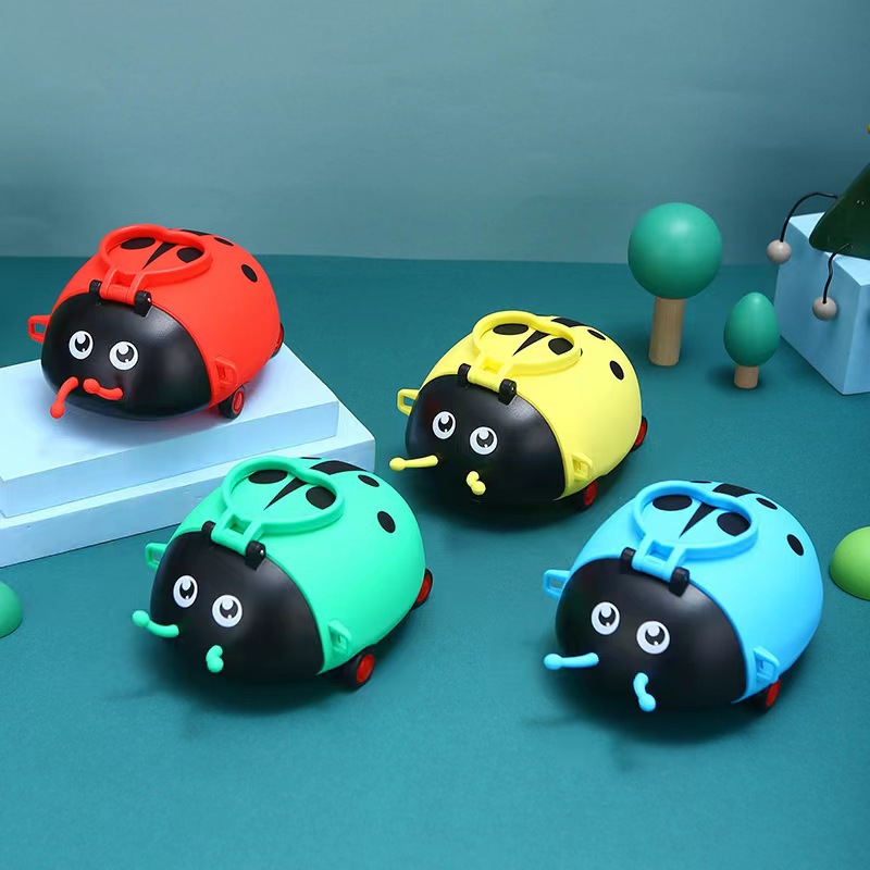 creative glass cartoon beetle children‘s plastic cup kindergarten toy car cup good-looking student straw cup