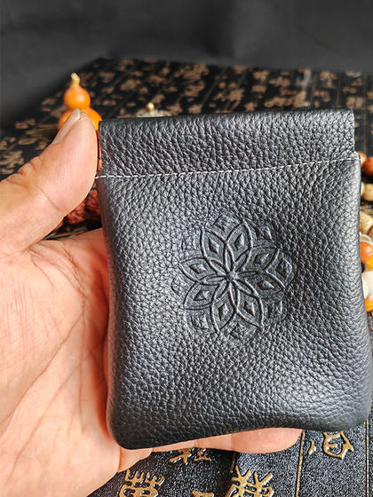 진짜 가죽 저장 담 그 보관 가방 고급 문화 보석 불교 불교 구슬 가방 가방 Vajra Bracelets Bodhi Star Moon 진짜 가죽 저장 담 그 보관 가방 고급 문화 보석 불교 불교 구슬 가방 가방 Vajra Bracelets Bodhi Star Moon
