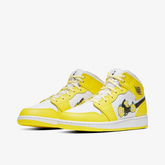 Nike/Nike genuine Air Jordan 1 MID SE (GS) Women's sports casual children's shoes AV5174
Nike/Nike genuine Air Jordan 1 MID SE (GS) Women's sports casual children's shoes AV5174
