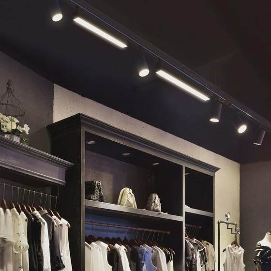 Hot-selling clothing store led track light astigmatism q long strip light store fill light lighting line downlight spotlight commercial guide
Hot-selling clothing store led track light astigmatism q long strip light store fill light lighting line downlight spotlight commercial guide