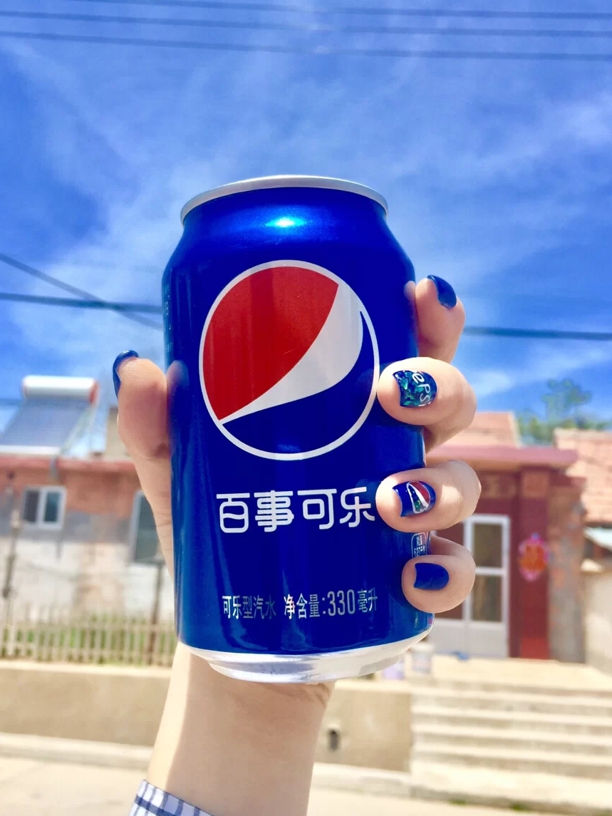 9|查看详情饮用场景|可乐是夏天不能不喝的一款碳酸饮料,尤其是冰可乐