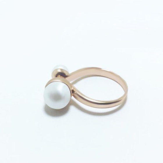마약 사냥꾼 Jiang Yinan Chu Ying S925 Silver Ring Rose Gold Pearl과 같은 스타일 마약 사냥꾼 Jiang Yinan Chu Ying S925 Silver Ring Rose Gold Pearl과 같은 스타일