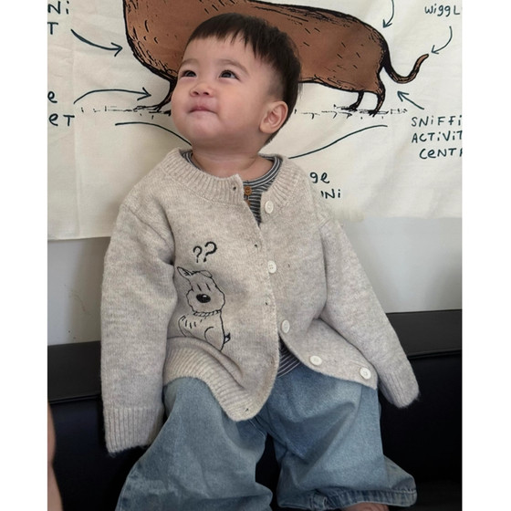 Children's sweater jacket boys and girls 2025 new cartoon children's sweater top cardigan children's clothes fashionable
Children's sweater jacket boys and girls 2025 new cartoon children's sweater top cardigan children's clothes fashionable